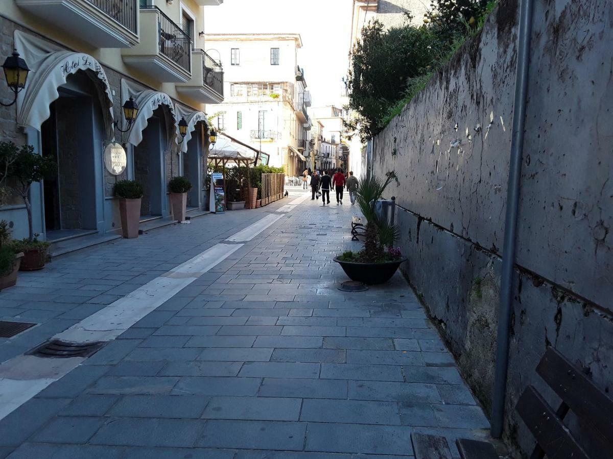 La Casa Di Checco Lejlighed Santa Maria di Castellabate Eksteriør billede